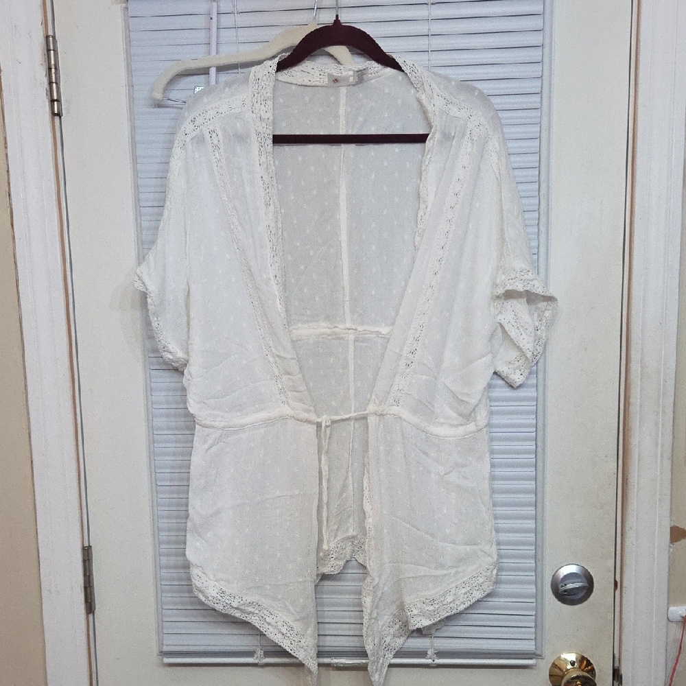 Japna White Lace Kimono Blouse
